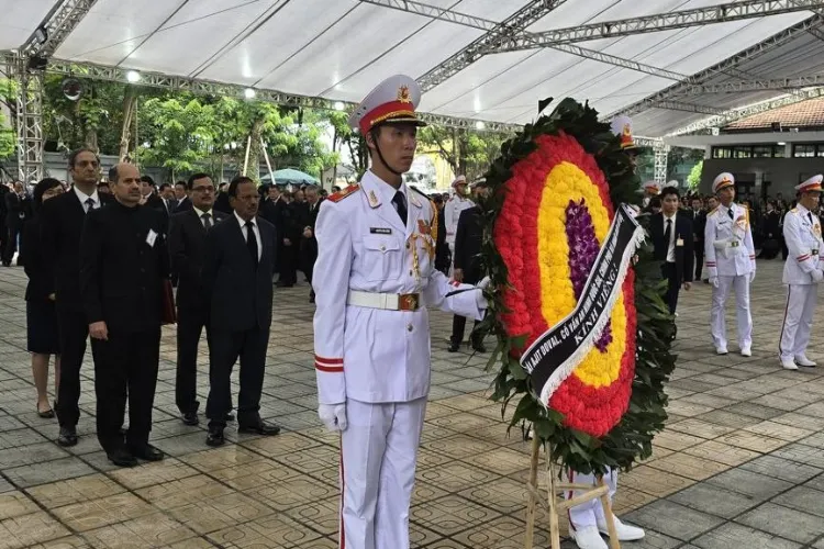 ڈوبھال ویتنام میں، رہنما کی سرکاری تدفین میں ہندوستان کی نمائندگی
