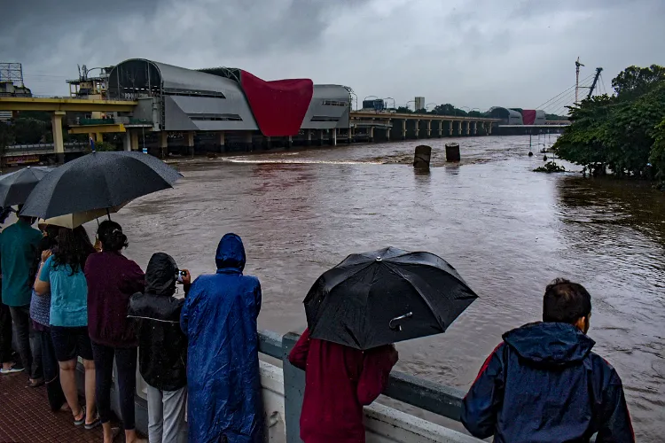 ممبئی- پونے میں بارش سے حالات خراب، امداد کے لیے فوج تعینات