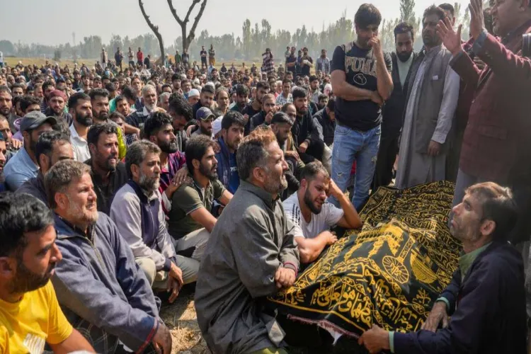  کشمیر  حملہ: دہشت گرد پاکستان سے آئے تھے؟ ابتدائی تفتیش میں شبہ 